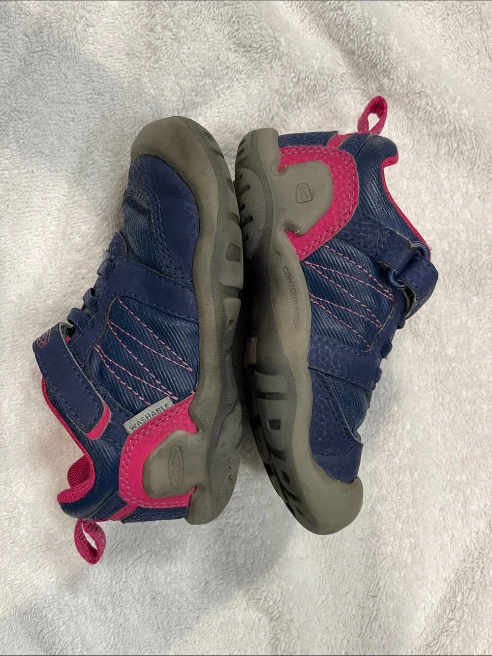 Toddler Girl Keen sneakers